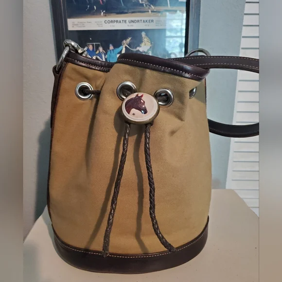 Rebecca Ray Designs Bucket Bag - Picture 2 of 10